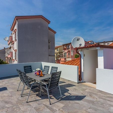 Apartment Robert Crikvenica Exterior foto
